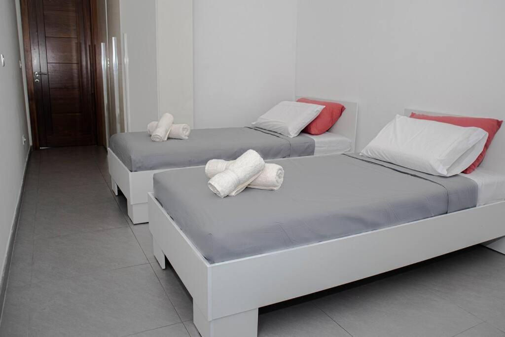 Seafront Two Bedroom Apartment Saint Julian's Luaran gambar