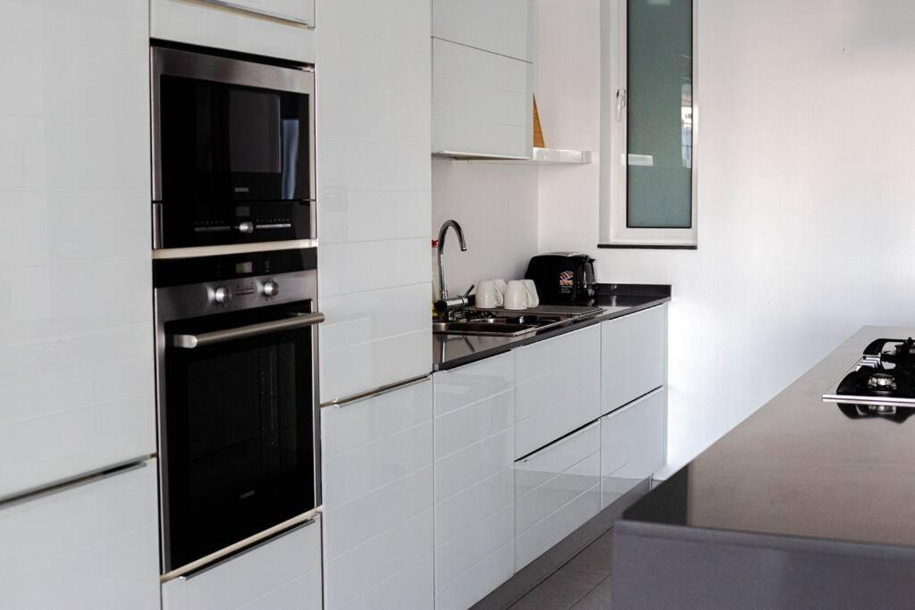 Seafront Two Bedroom Apartment Saint Julian's Luaran gambar